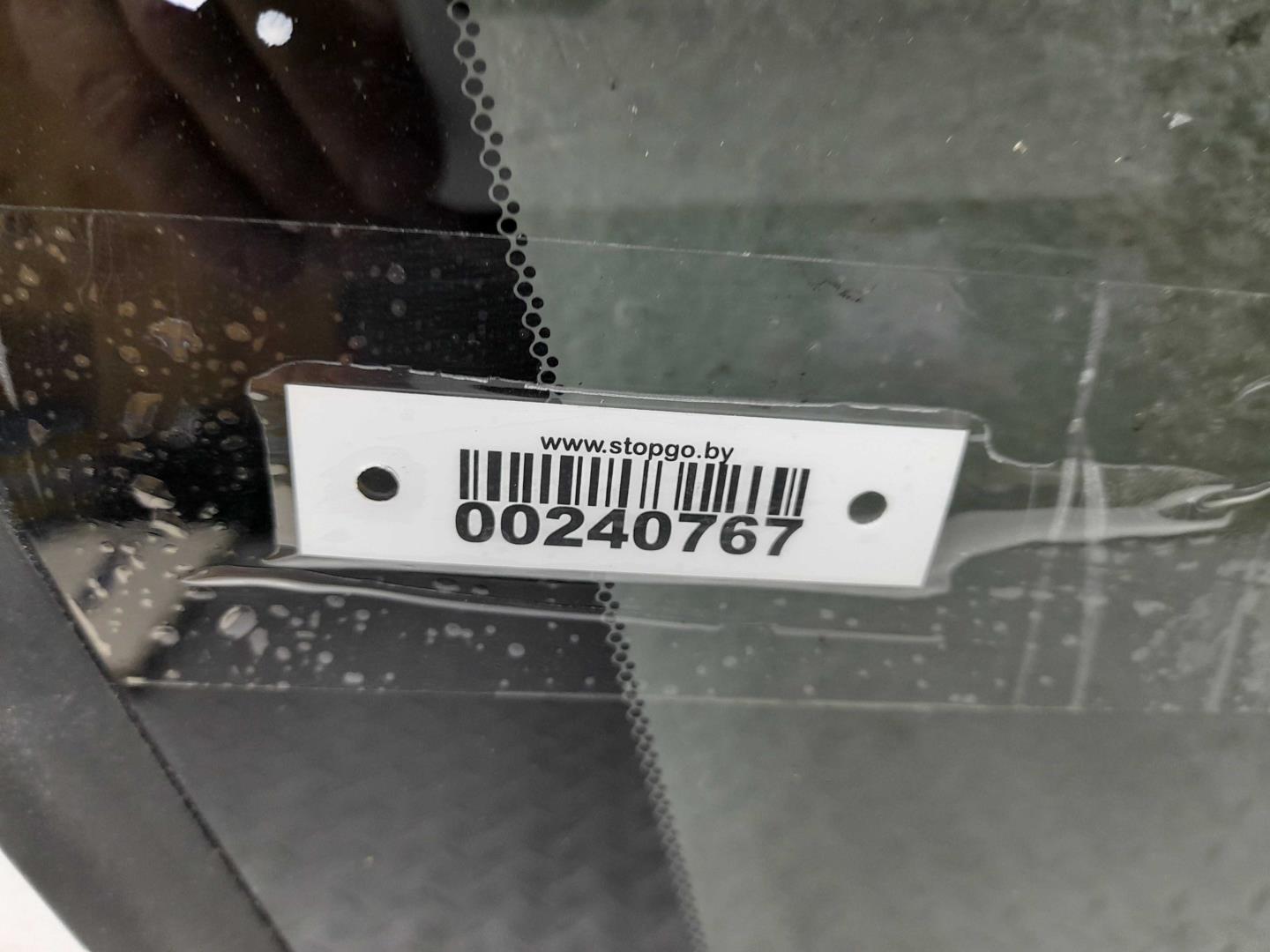 Стекло кузовное глухое левое