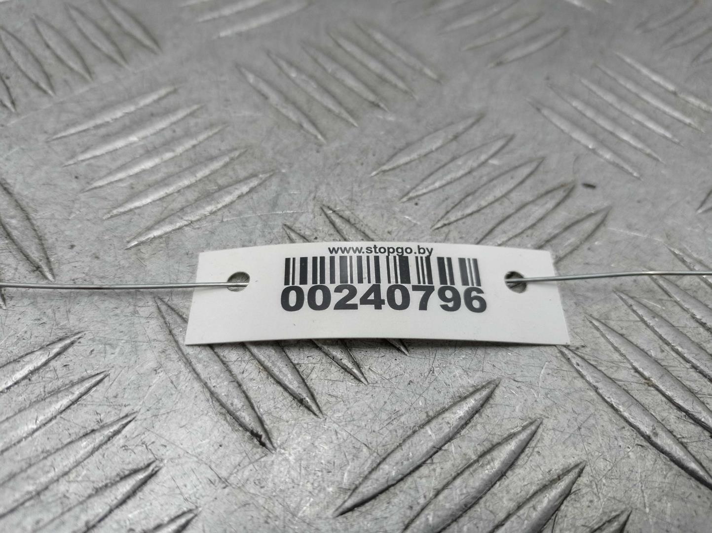 Петля капота левая