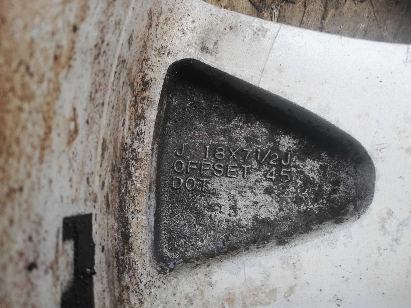 Диск колесный литой легкий сплав