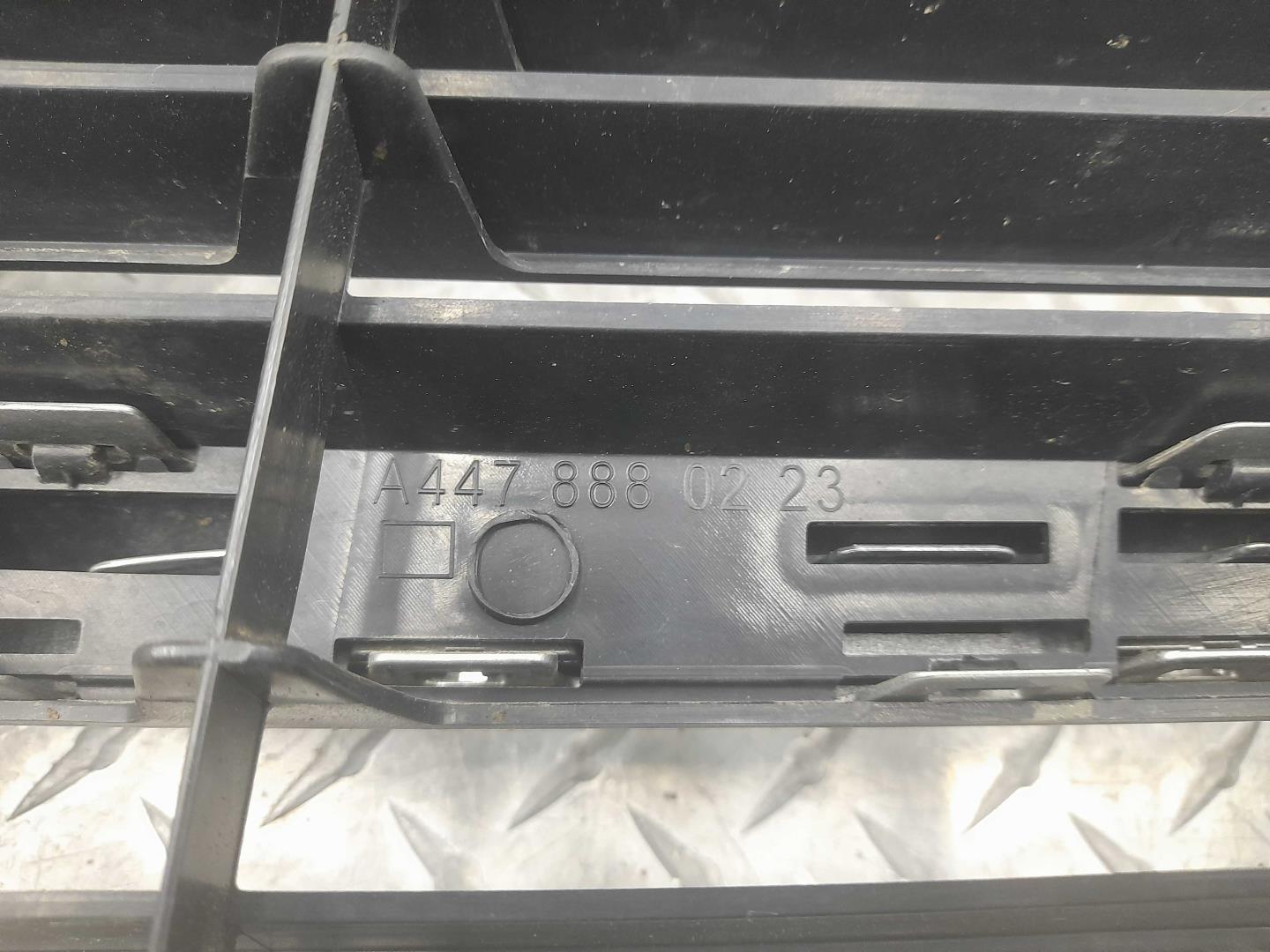 Решетка радиатора