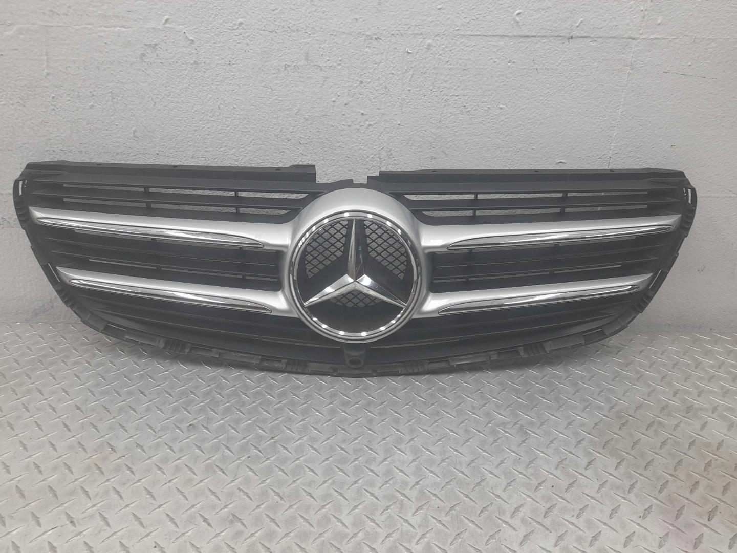 Решетка радиатора