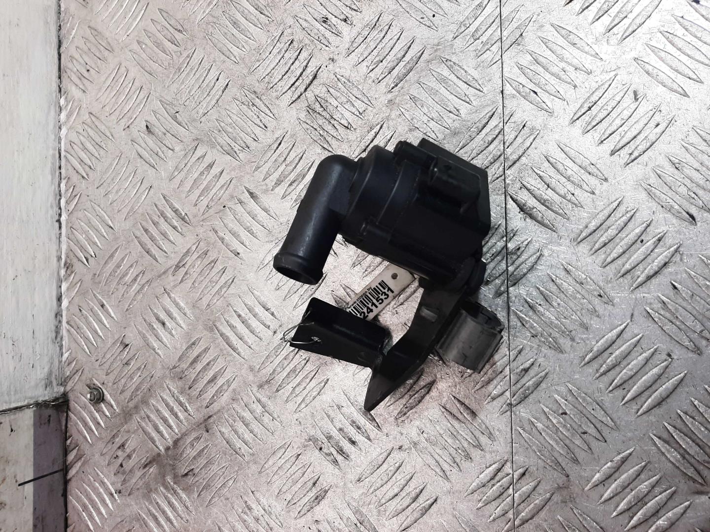 Насос электрический (доп.помпа)