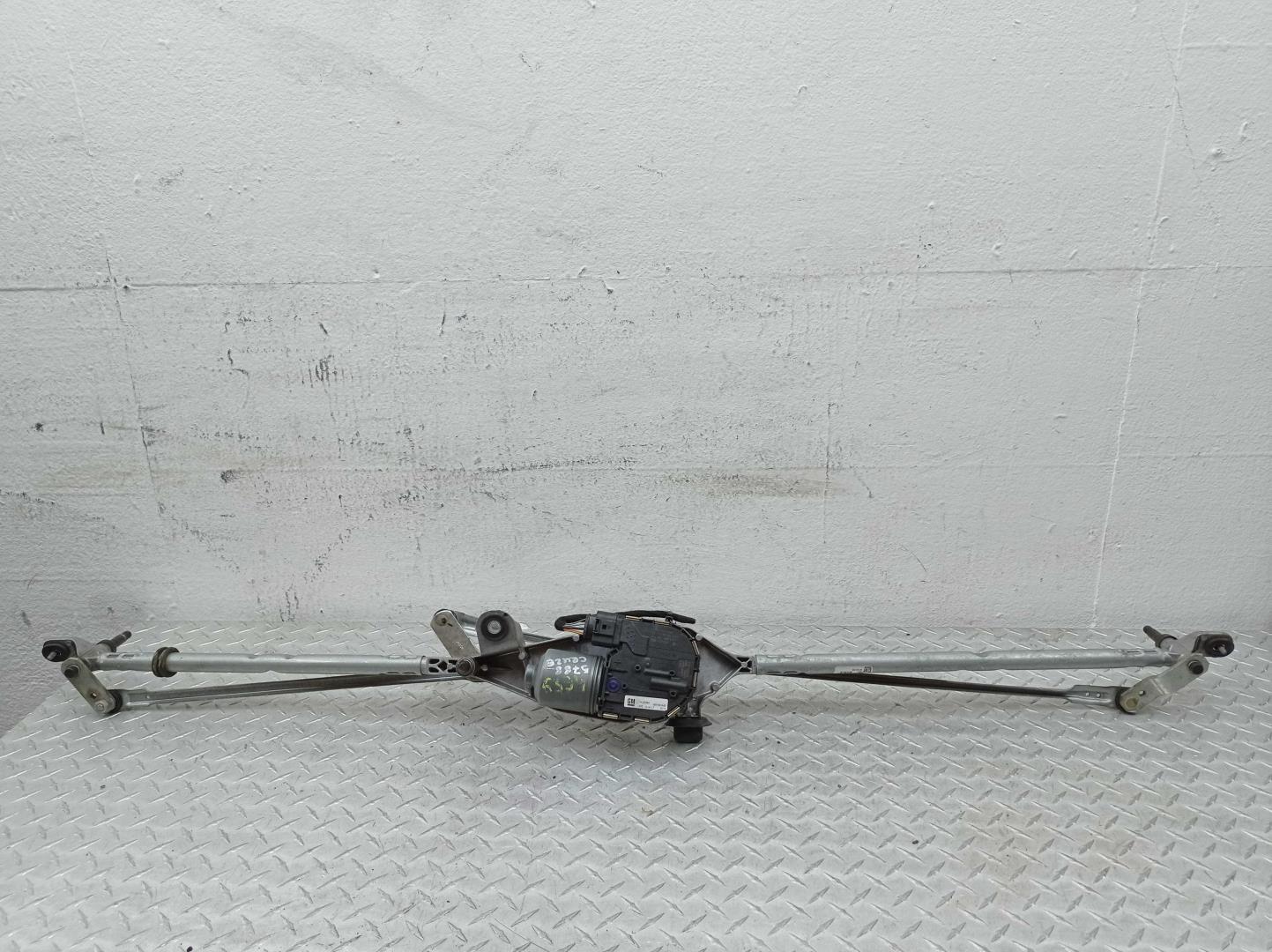 Трапеция стеклоочистителей