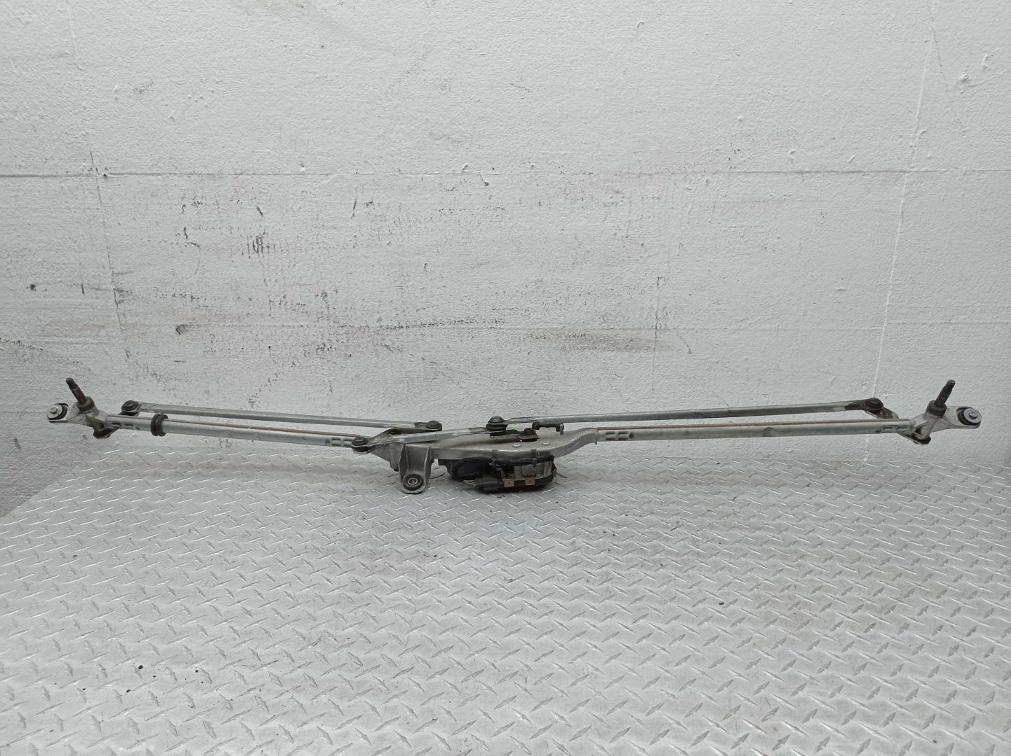 Трапеция стеклоочистителей