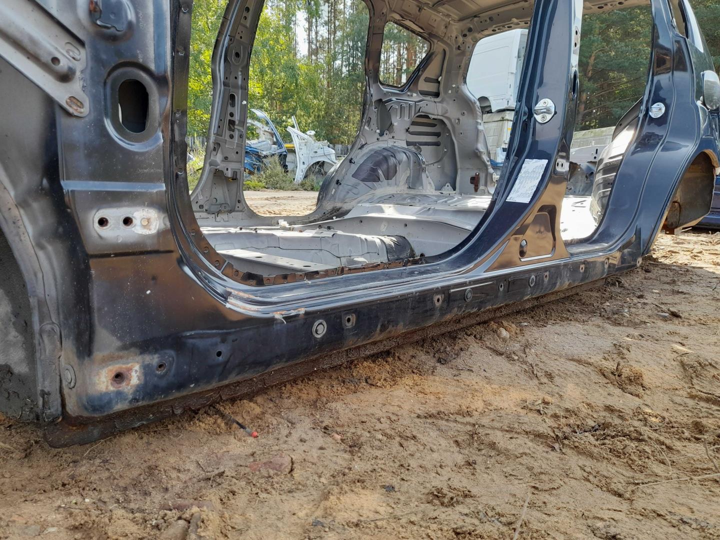 Крыло заднее правое