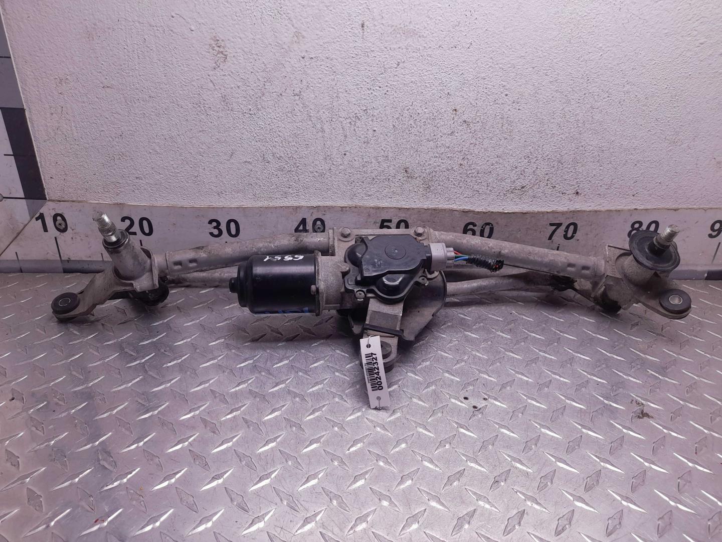 Трапеция стеклоочистителей