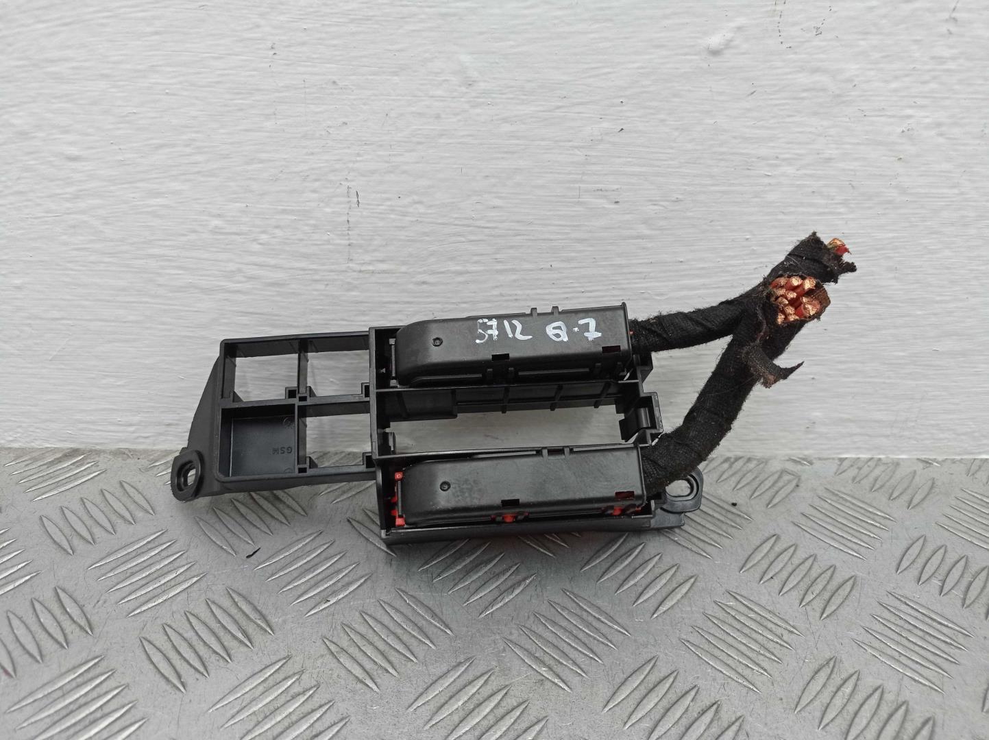 Блок предохранителей