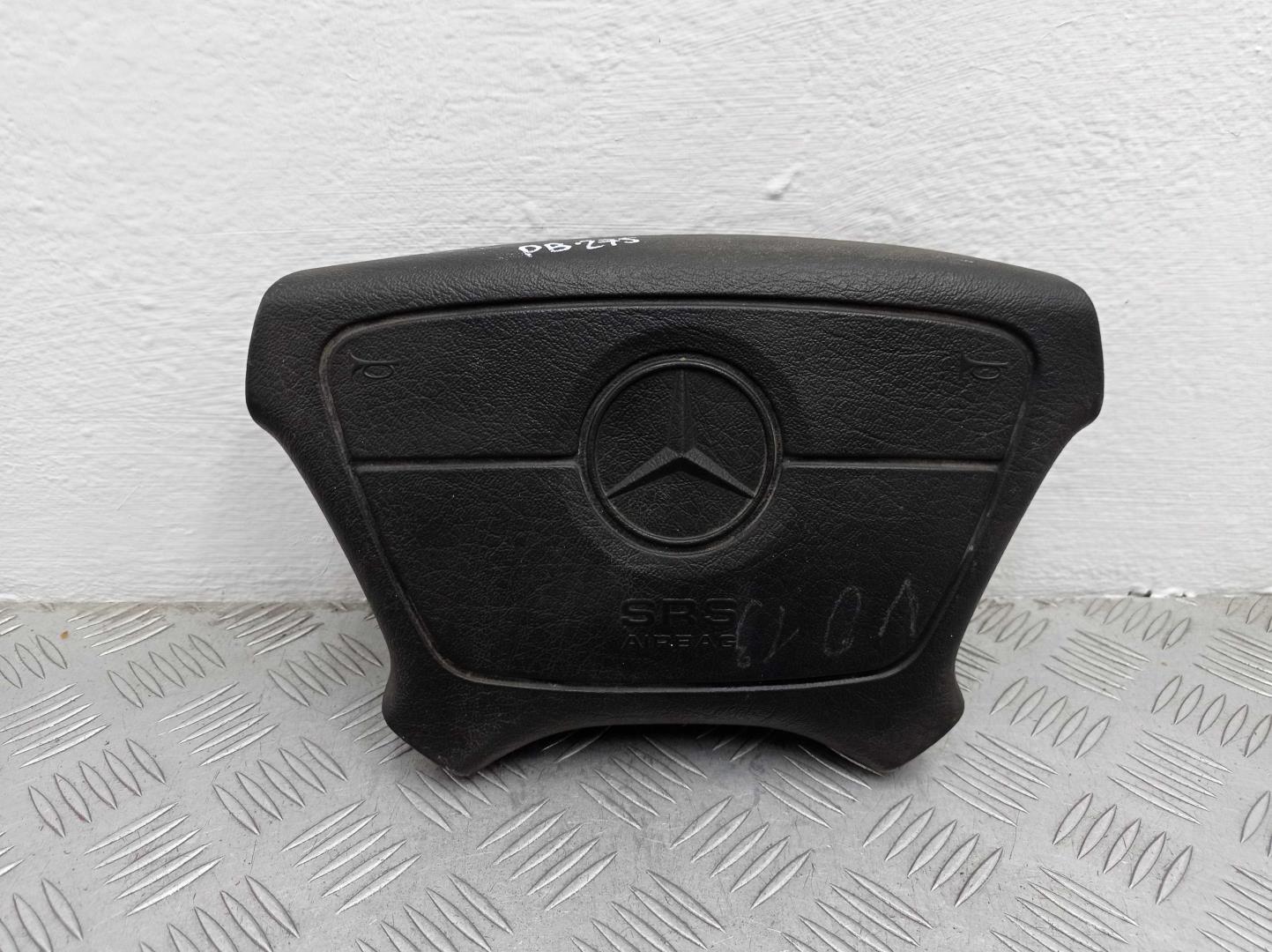 Подушка безопасности в рулевое колесо