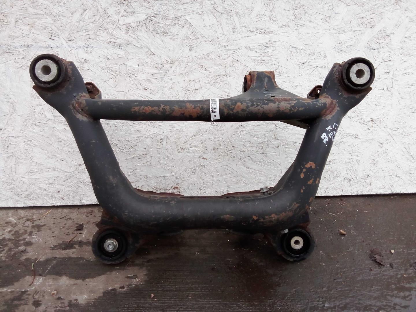 Балка задняя