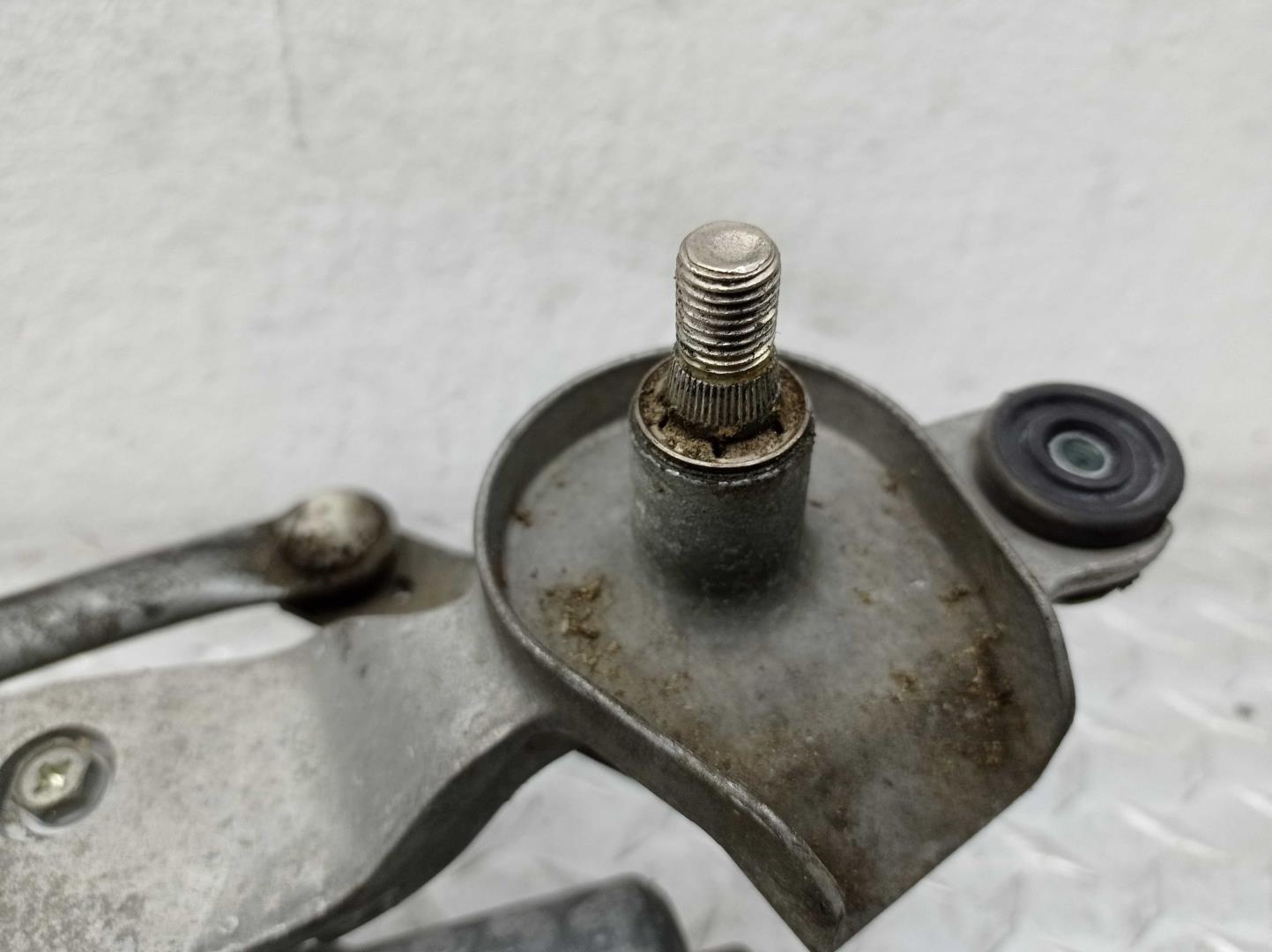 Трапеция стеклоочистителей