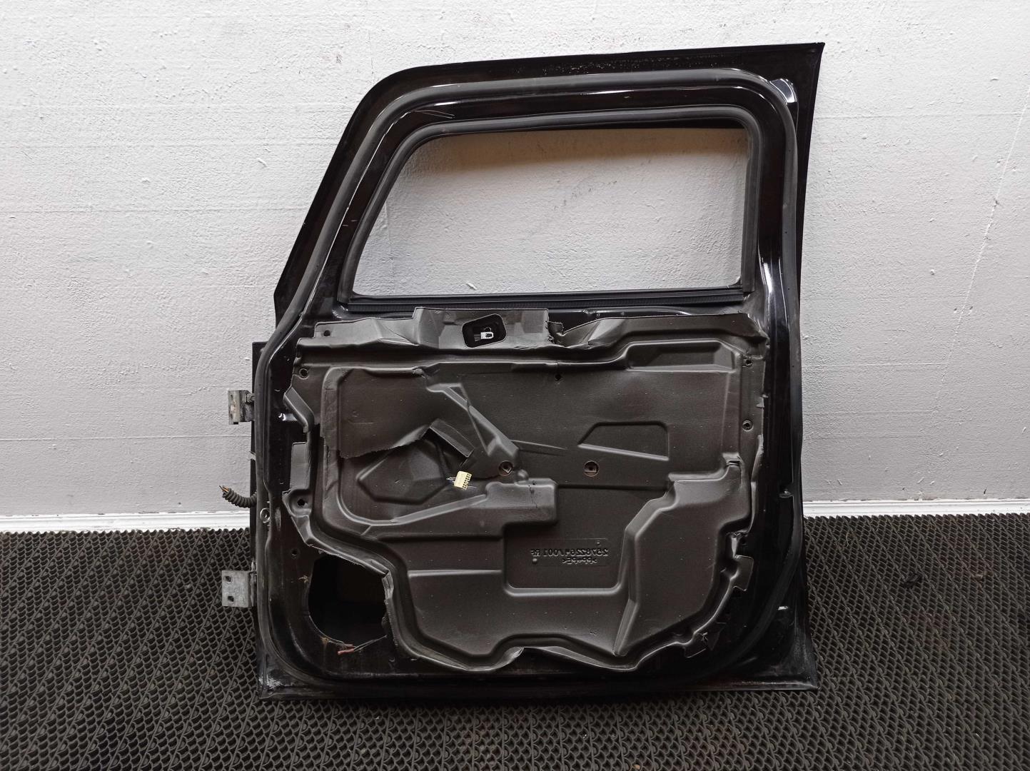 Дверь передняя правая