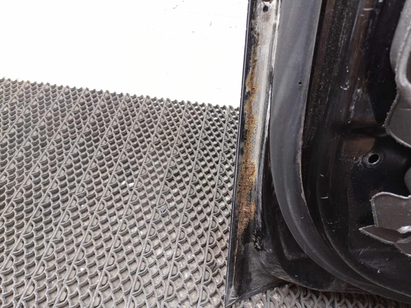 Дверь передняя правая