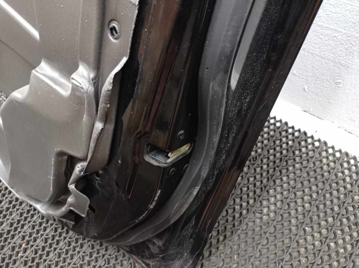 Ручка двери передней наружная правая