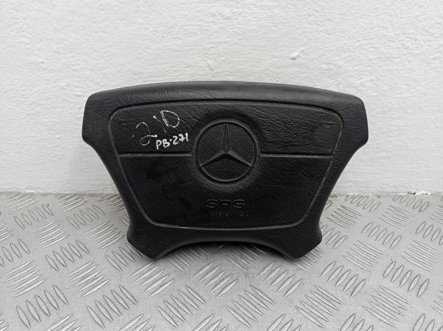 Подушка безопасности в рулевое колесо