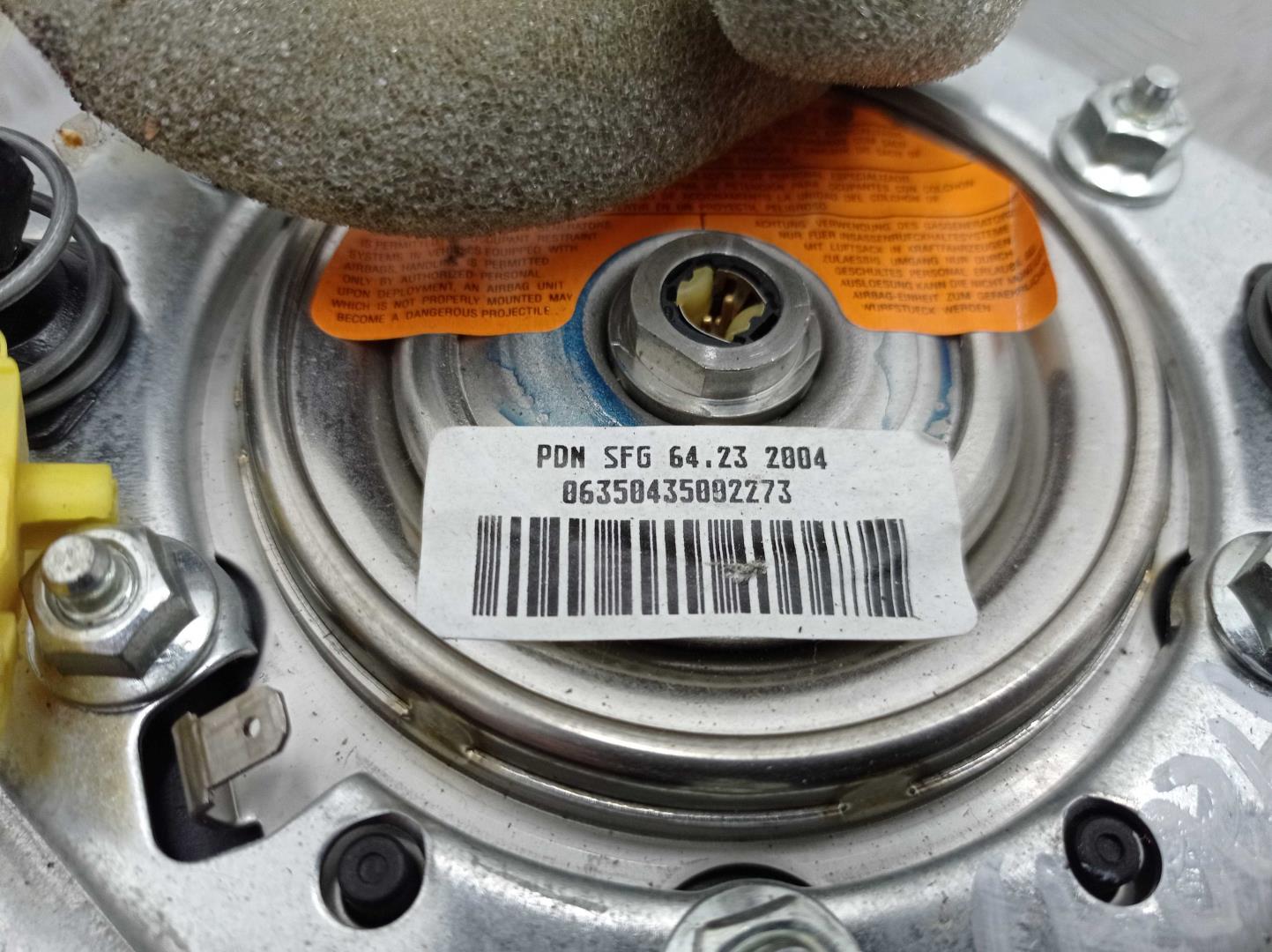 Подушка безопасности в рулевое колесо