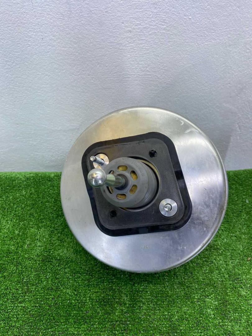 Усилитель тормозов вакуумный