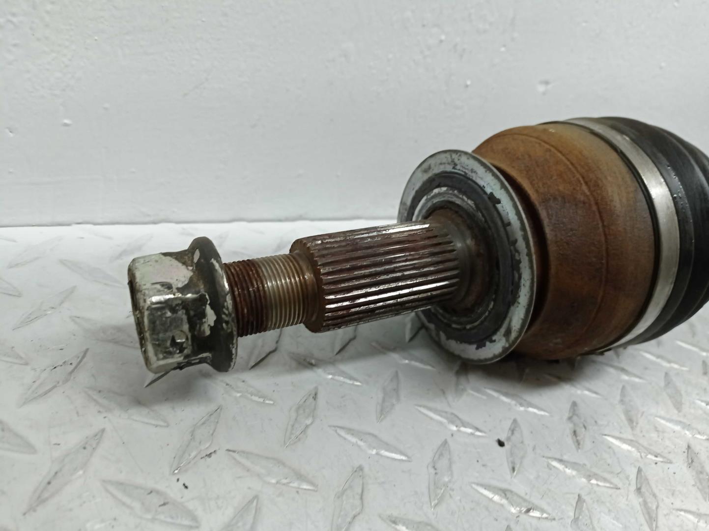 Полуось задняя левая