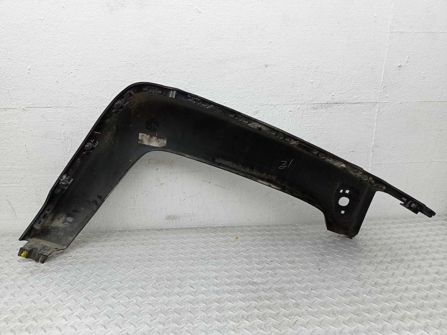 Накладка переднего крыла левого