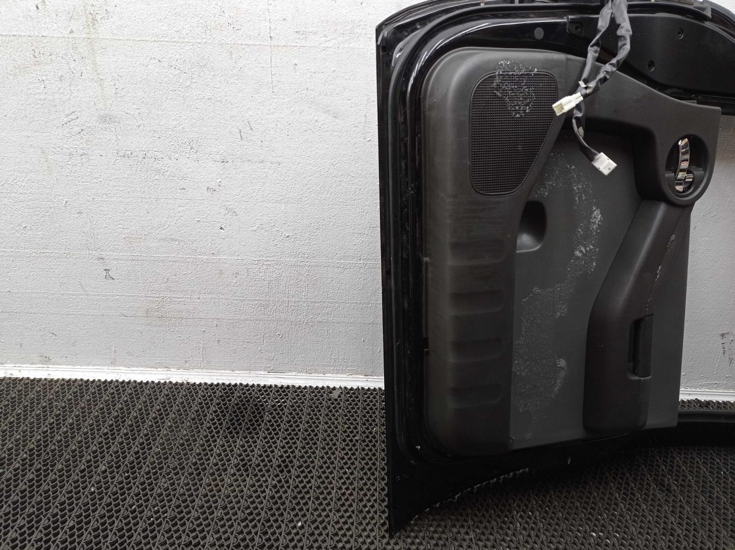 Стеклоподъемник электр. передний правый