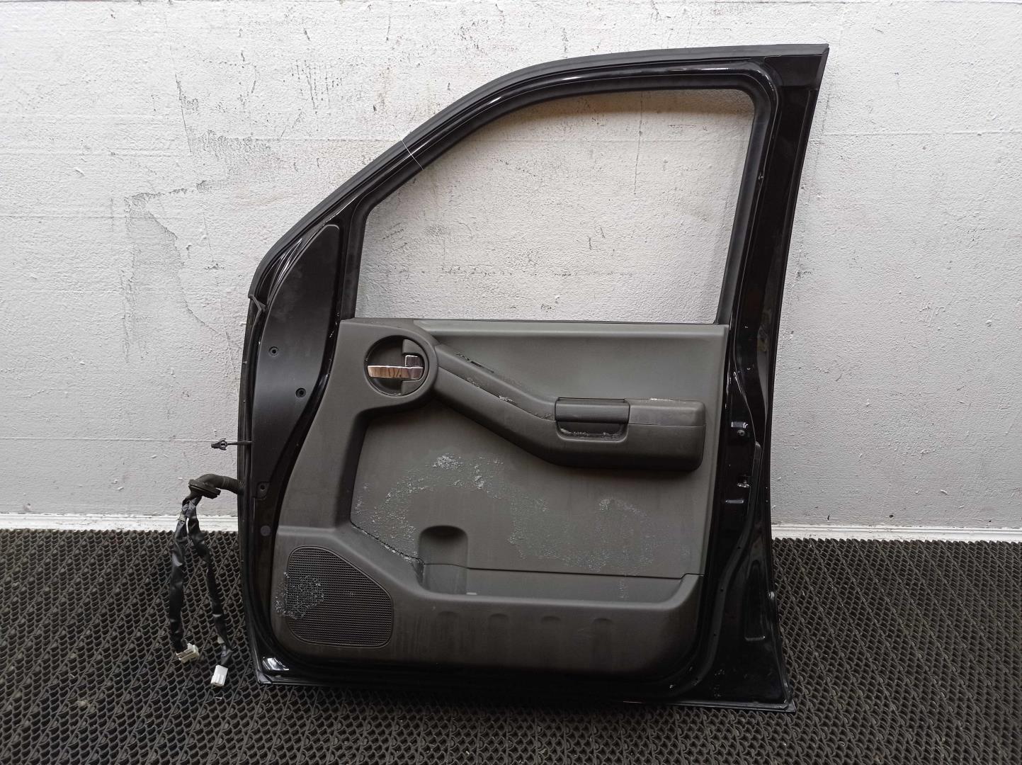 Стеклоподъемник электр. передний правый