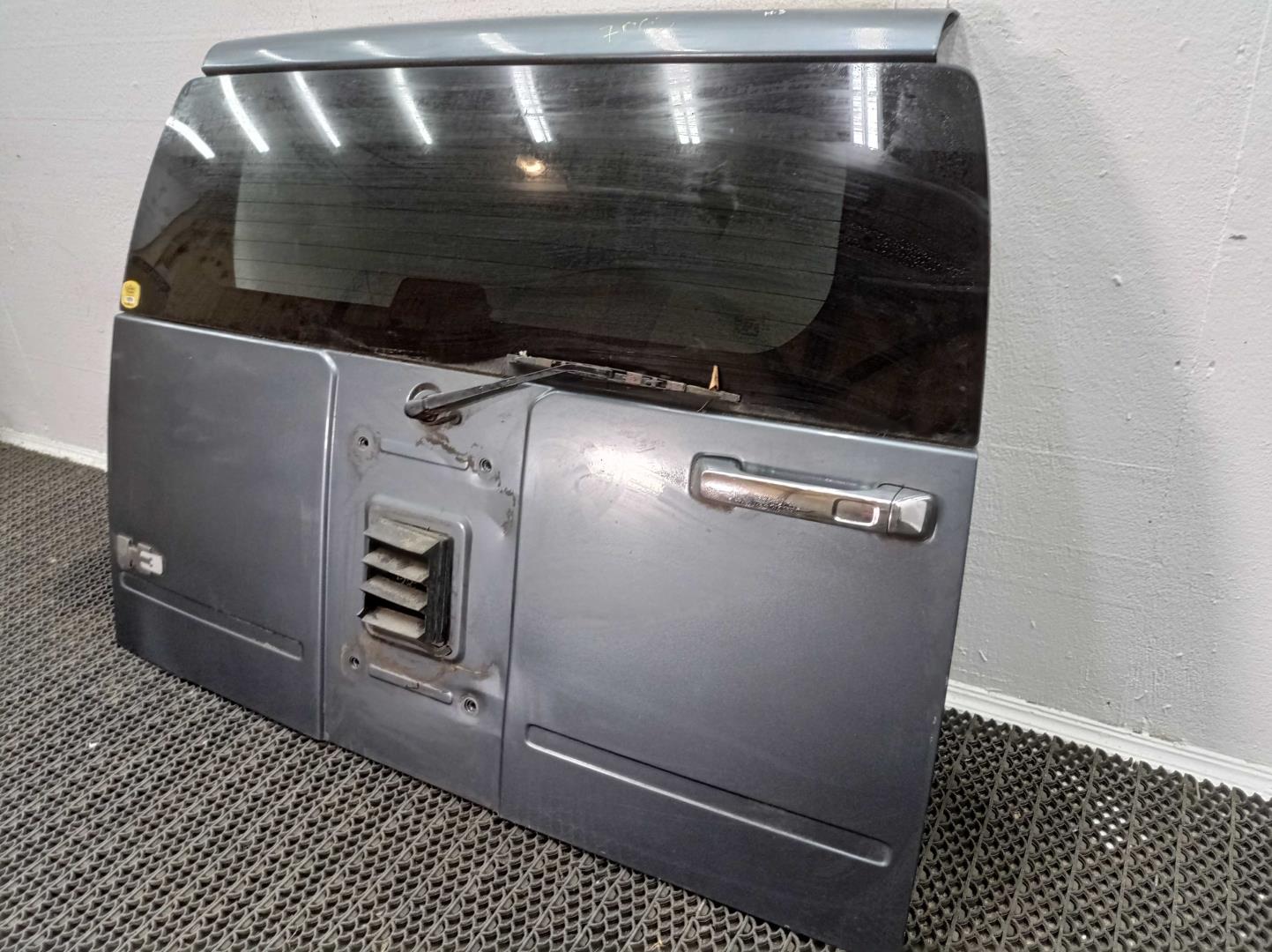 Замок багажника