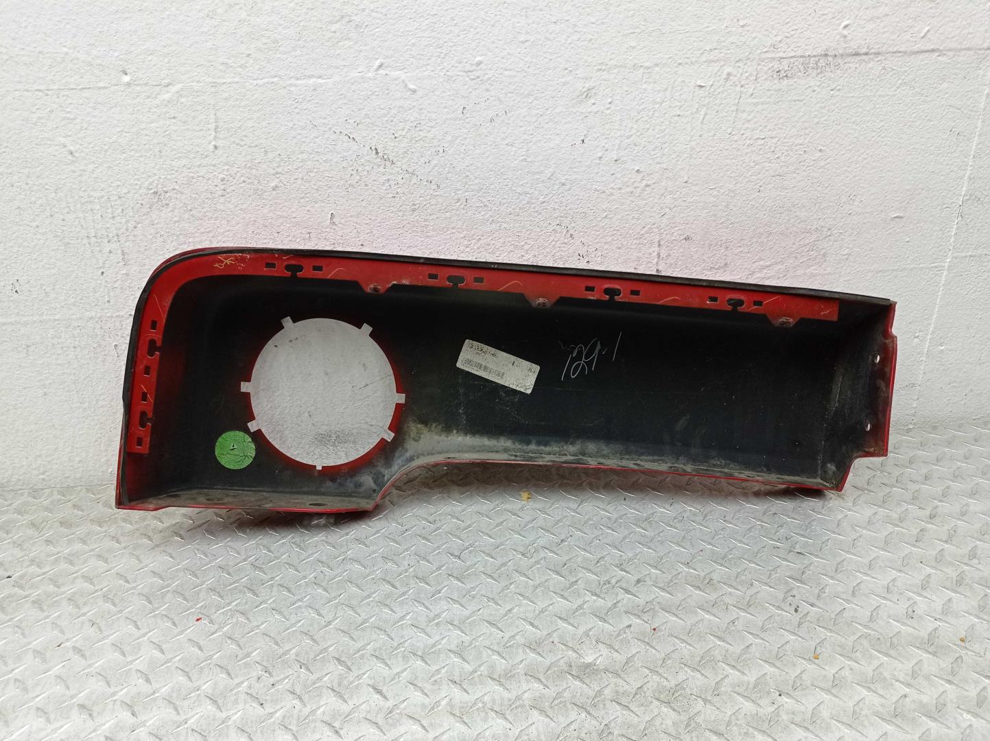 Накладка заднего крыла левого