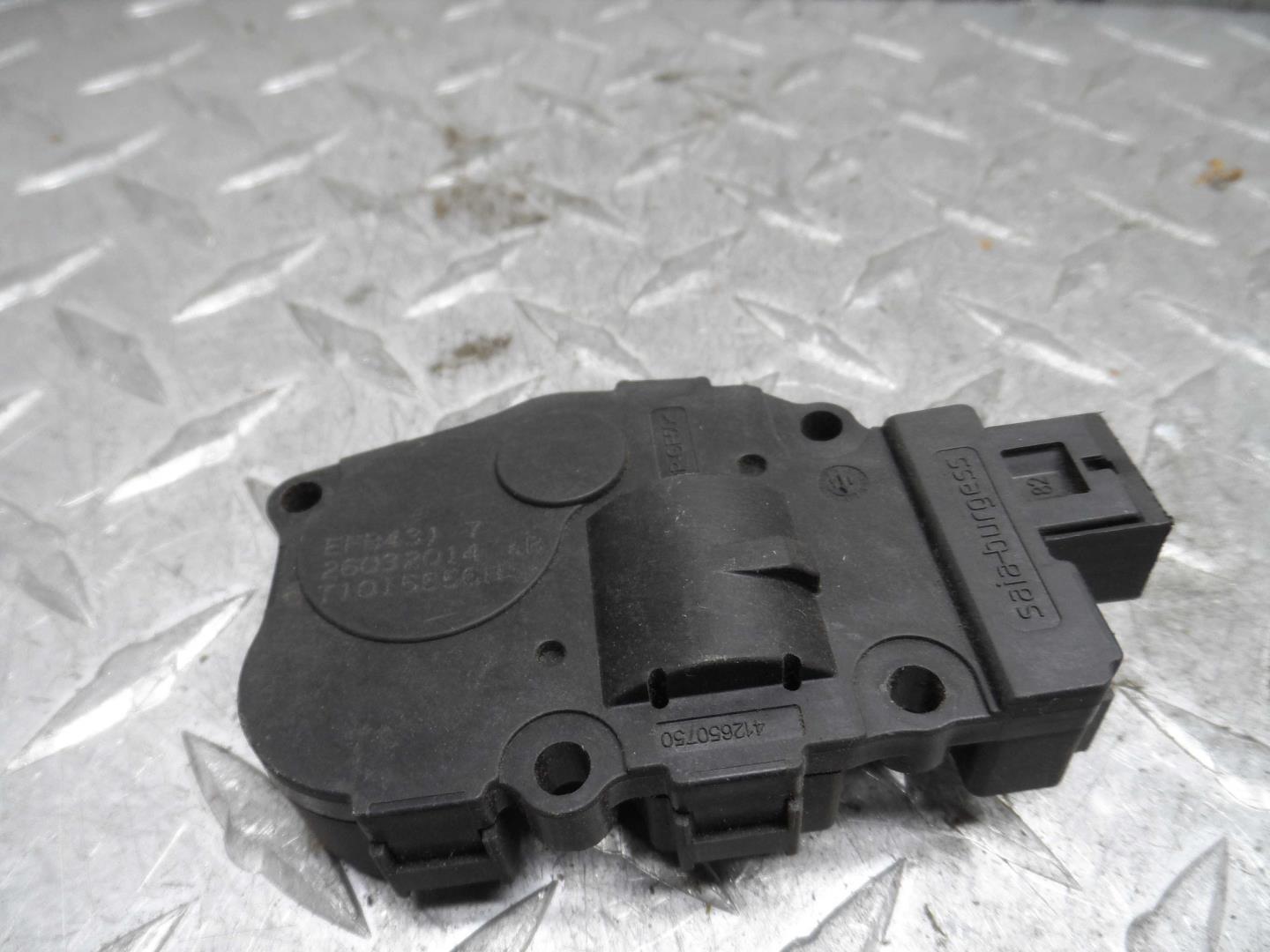 Моторчик заслонки печки