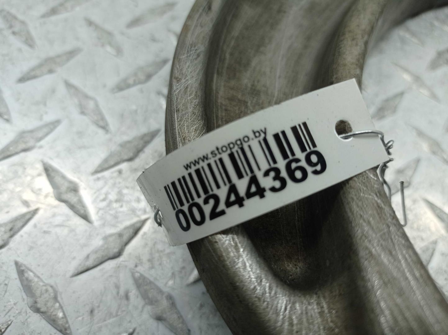 Рычаг передний нижний левый