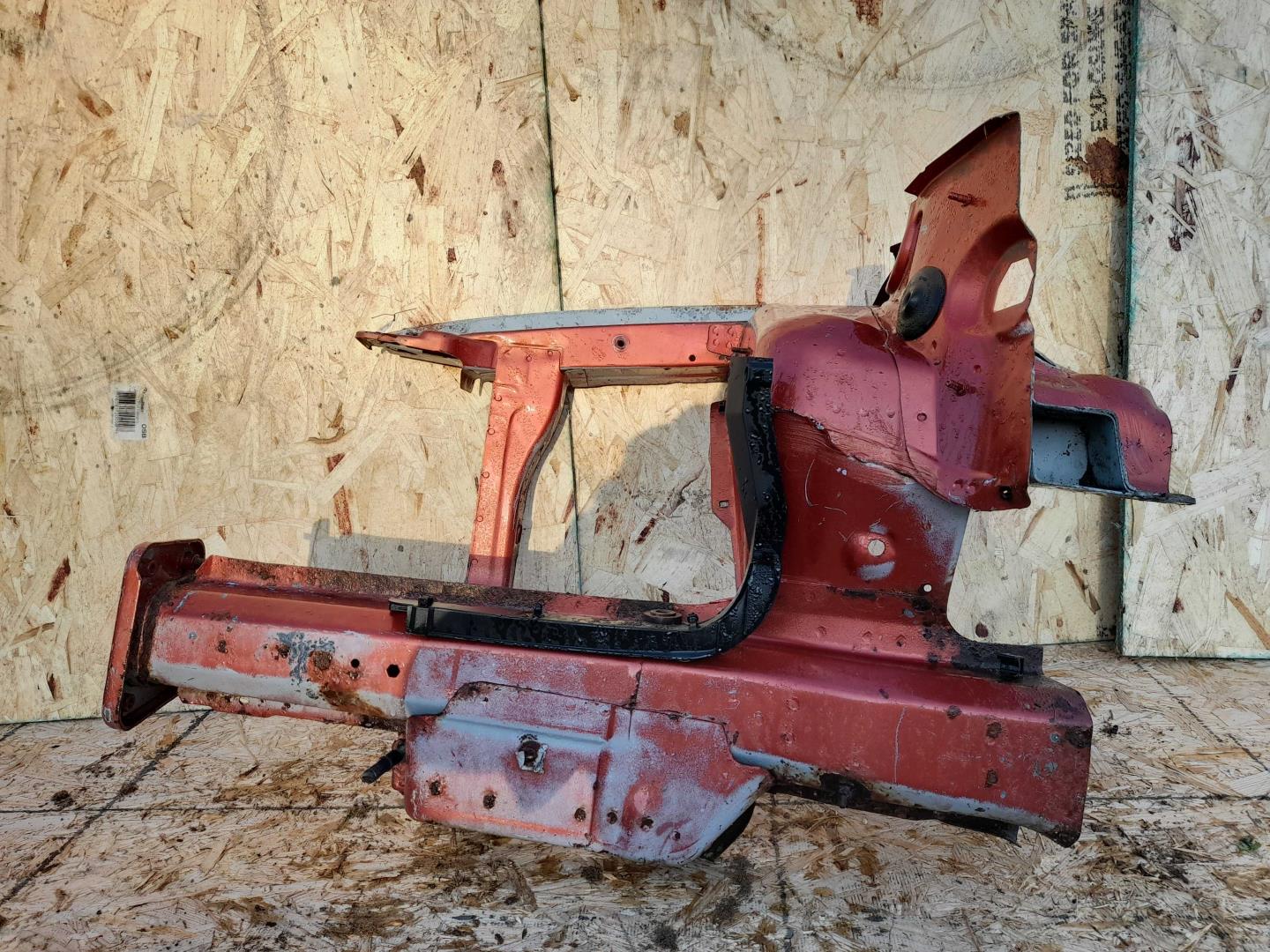 Лонжерон передний правый