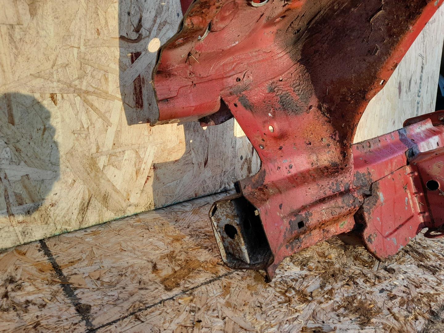 Лонжерон передний правый