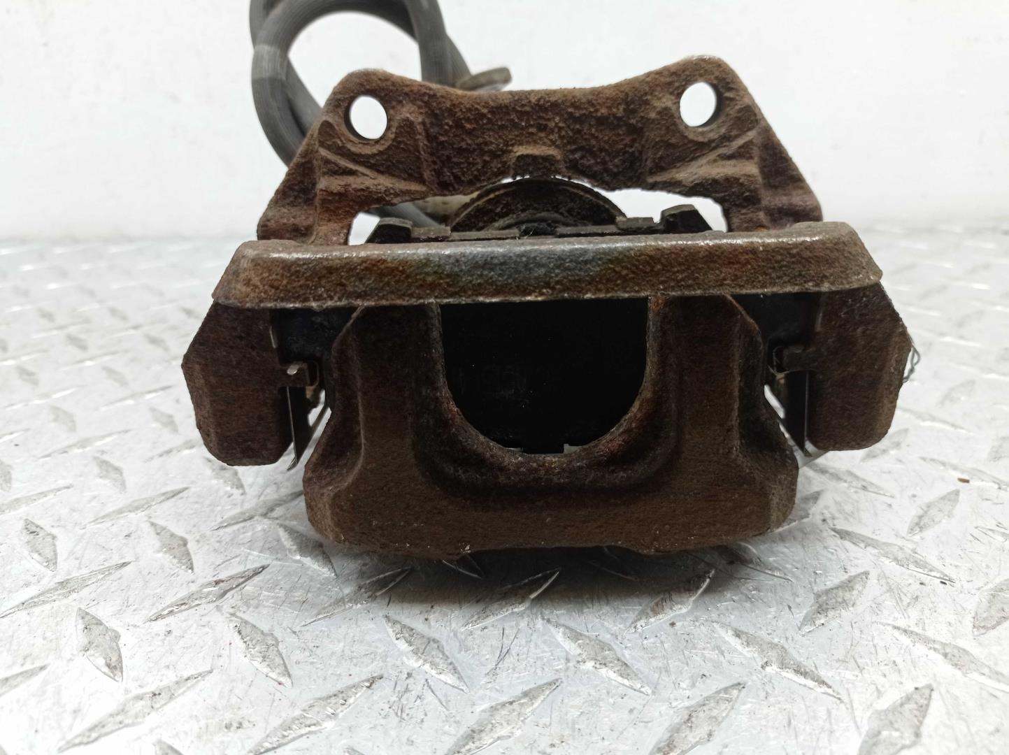 Суппорт задний правый