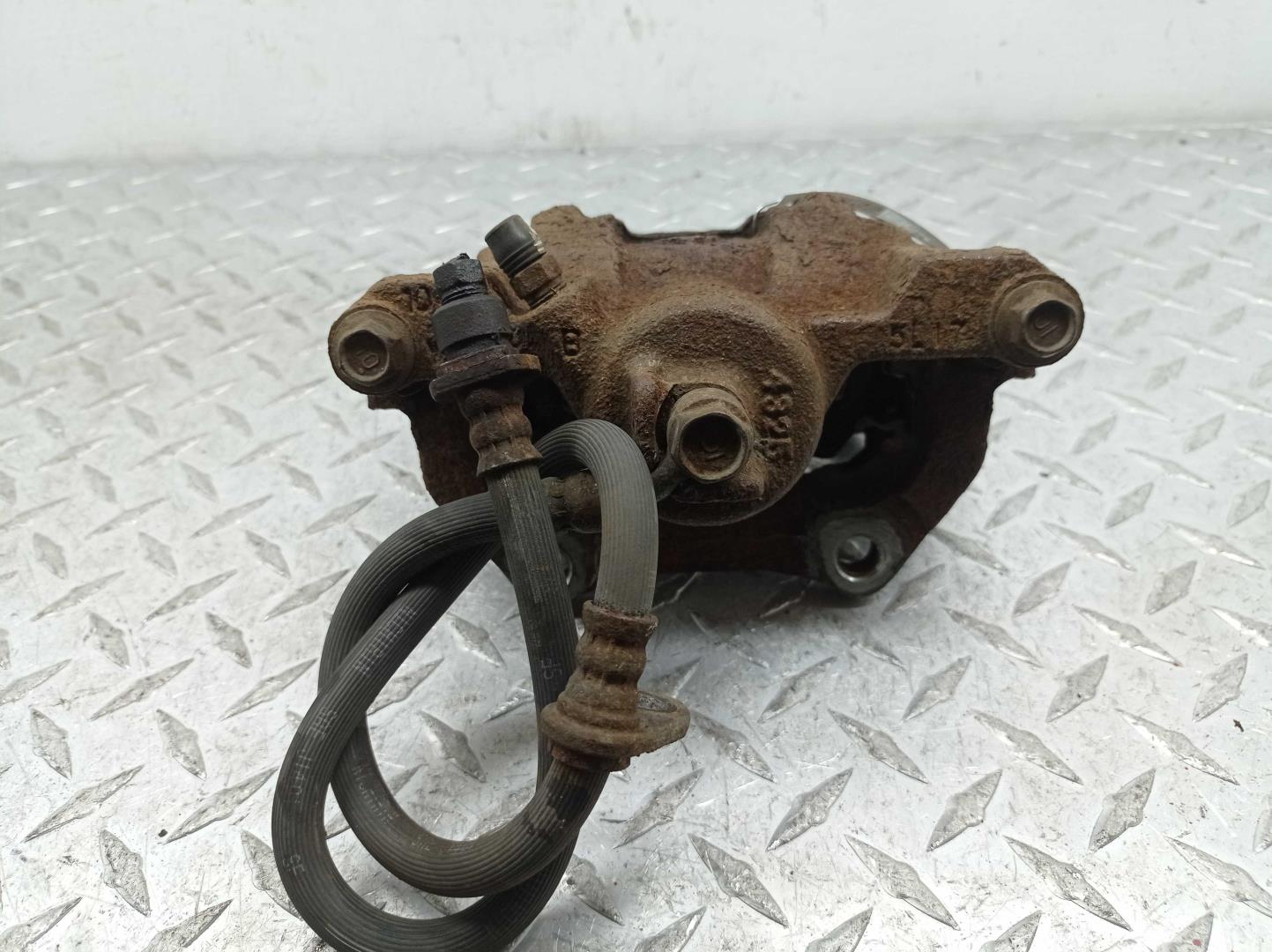 Суппорт задний правый