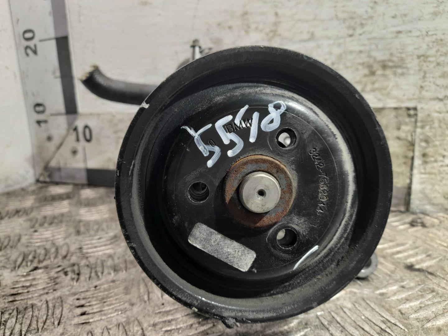 Насос ГУР (гидроусилитель руля)