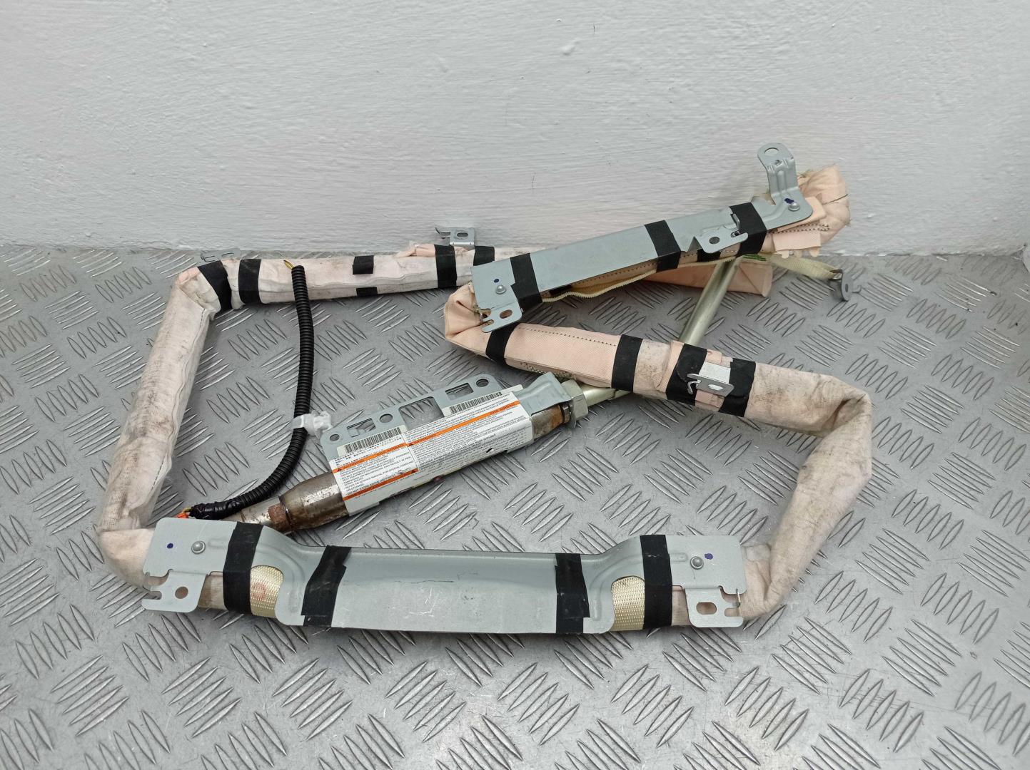 Подушка безопасности боковая (шторка)