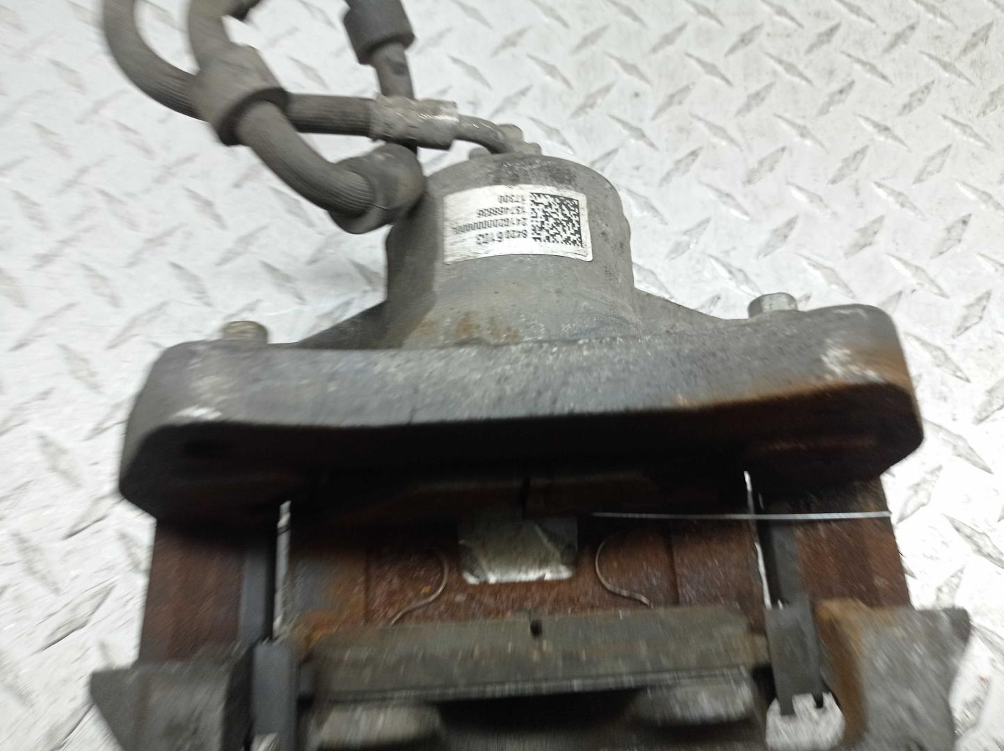 Суппорт передний левый