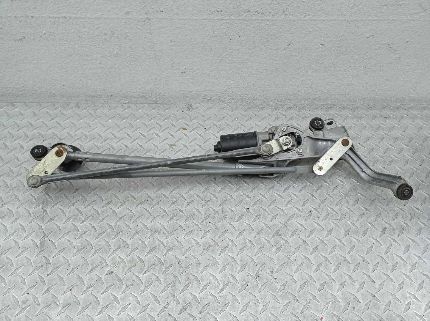 Трапеция стеклоочистителей