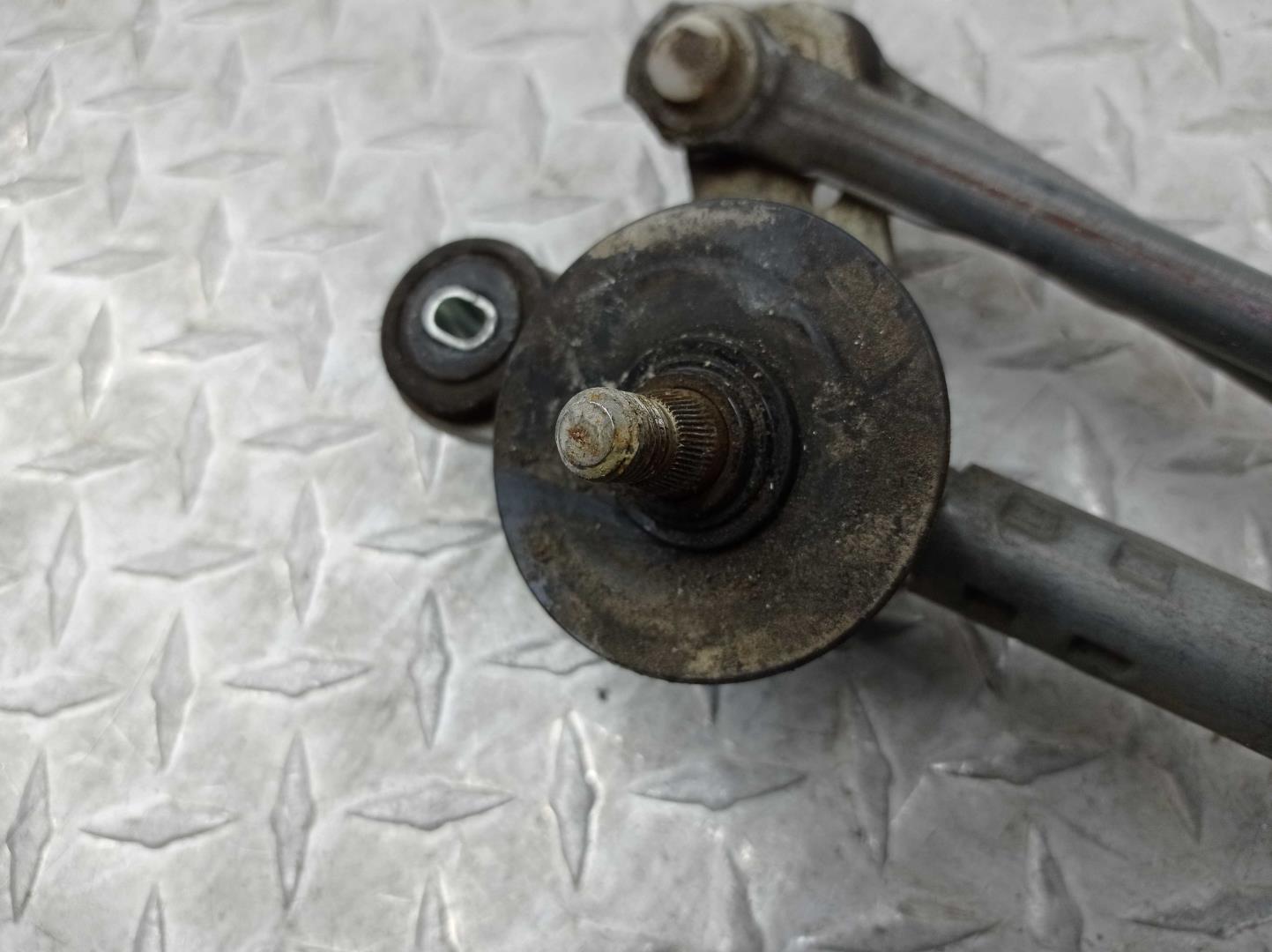 Трапеция стеклоочистителей