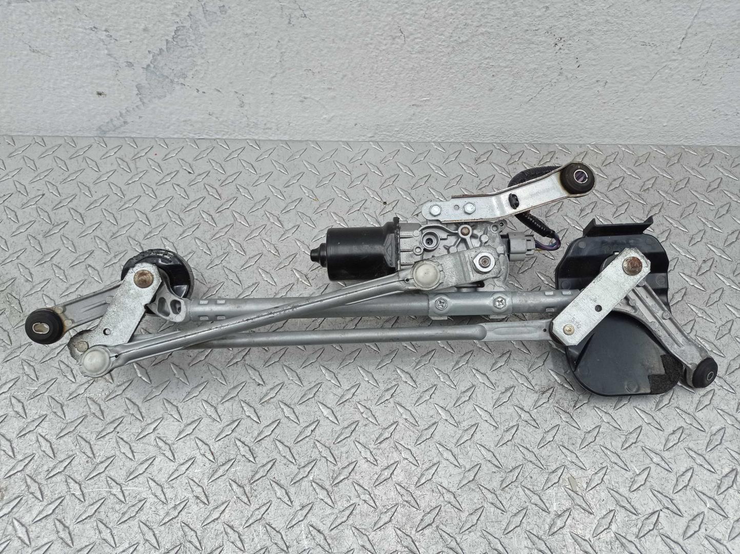 Трапеция стеклоочистителей