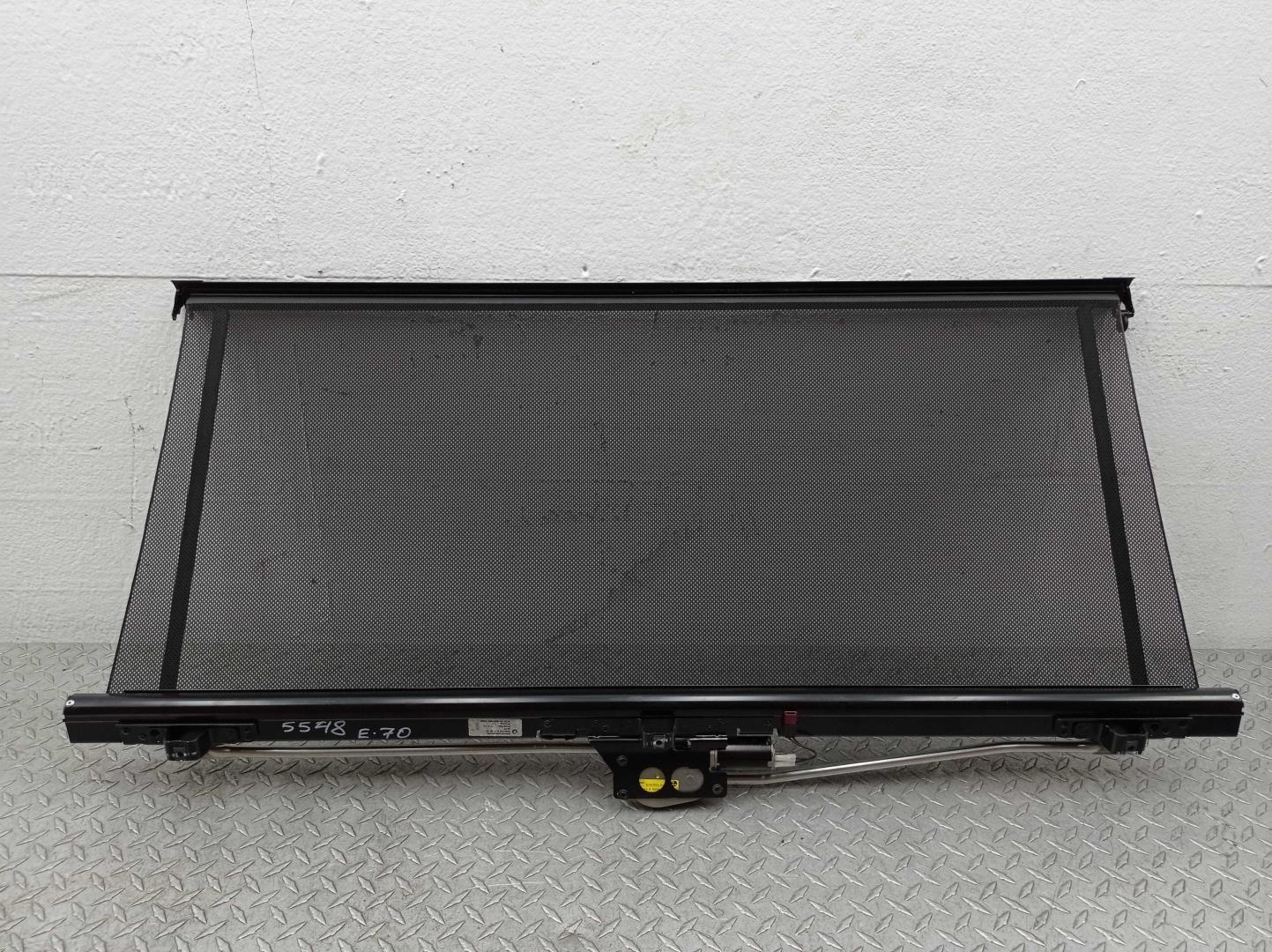 Шторка багажника