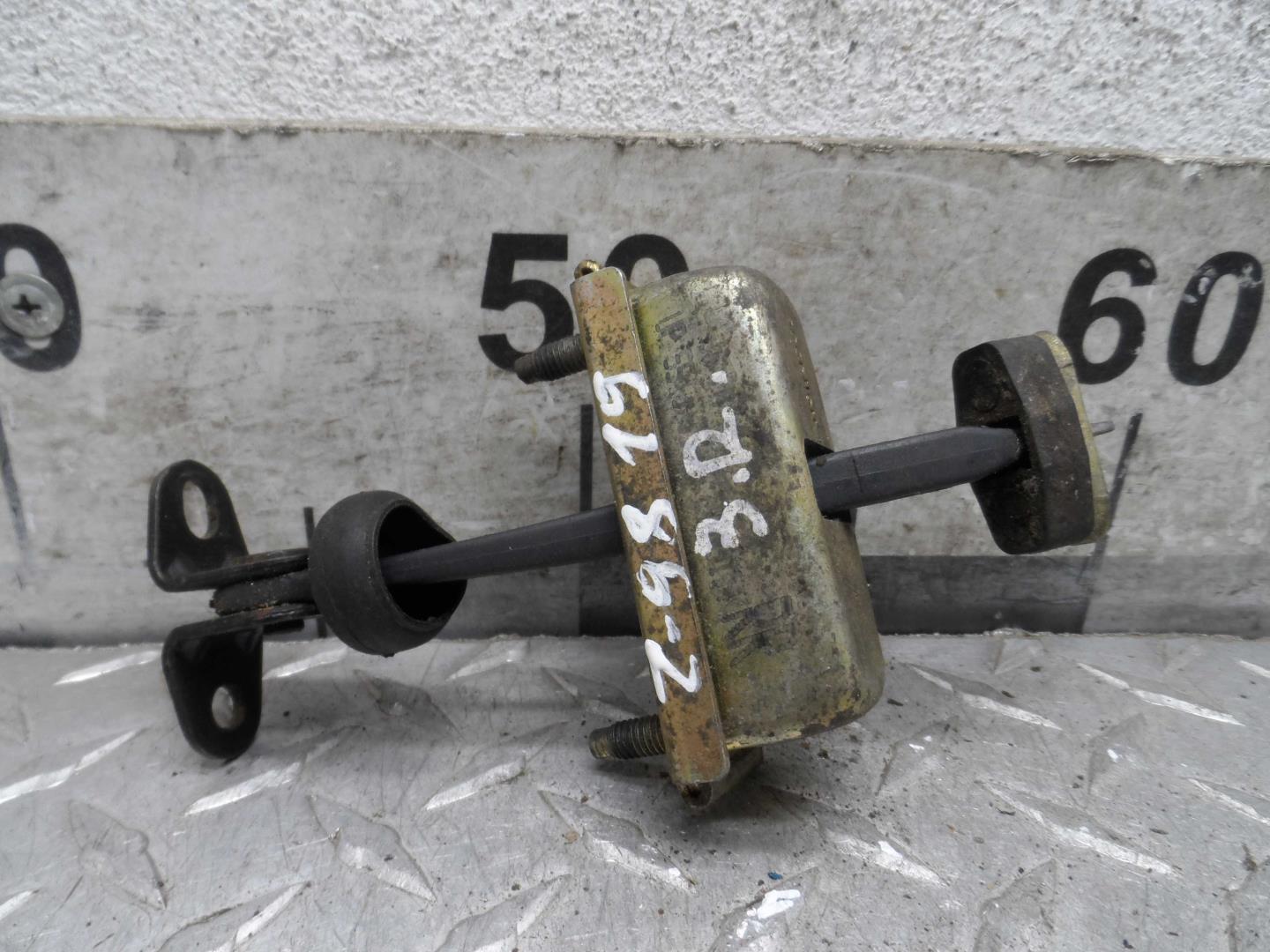 Ограничитель двери