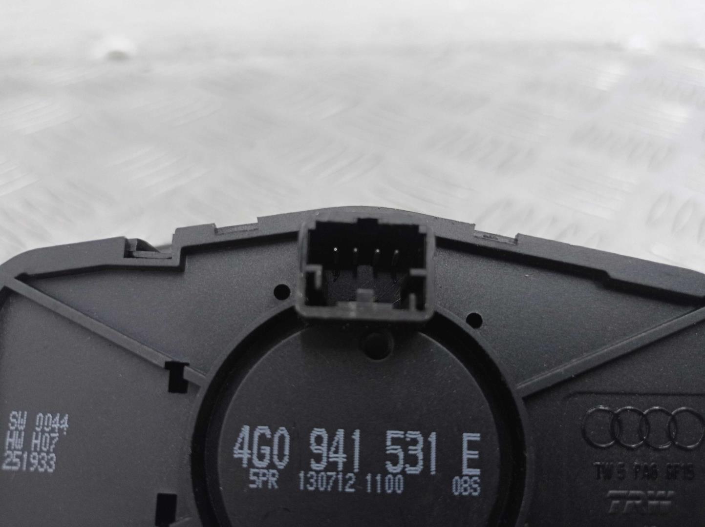 Переключатель света фар