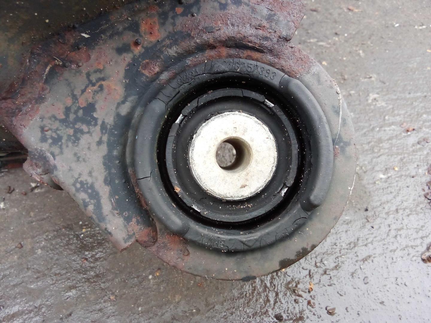 Балка задняя