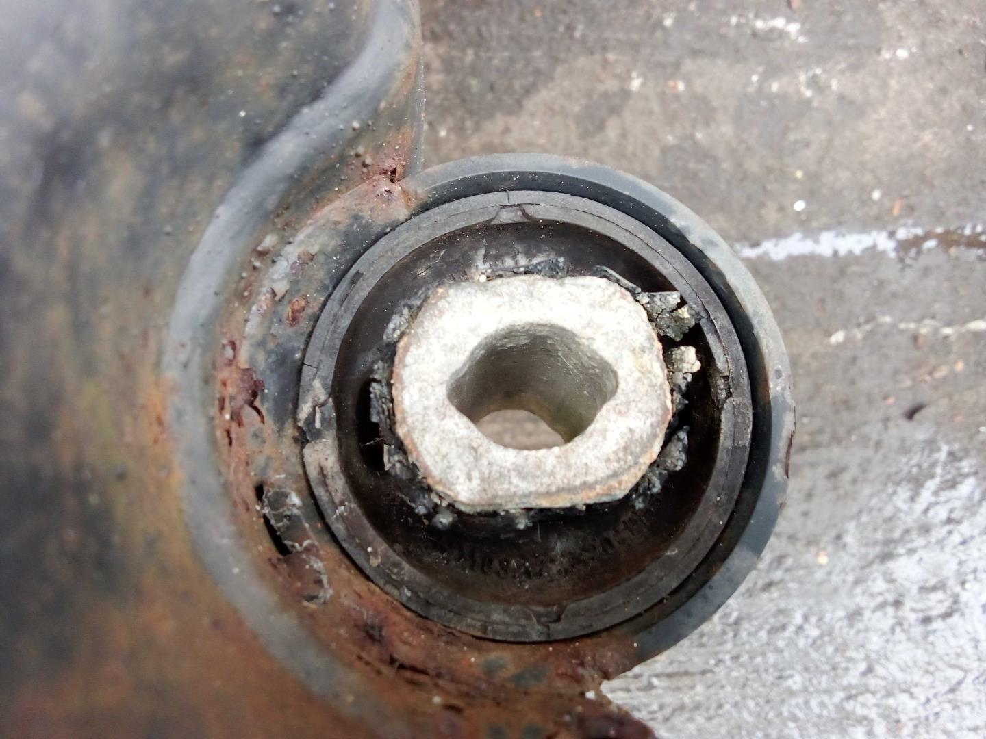 Балка задняя