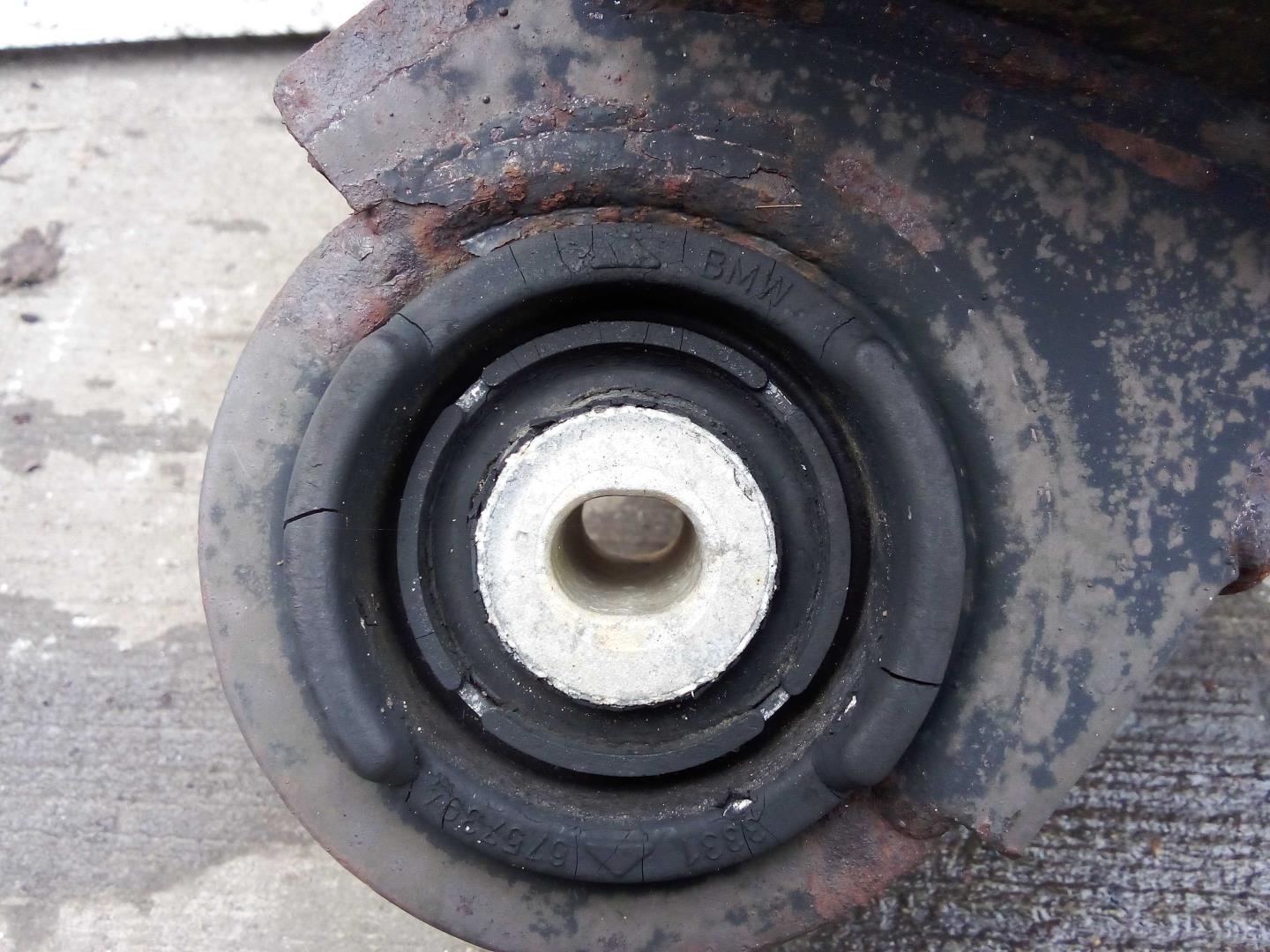 Балка задняя