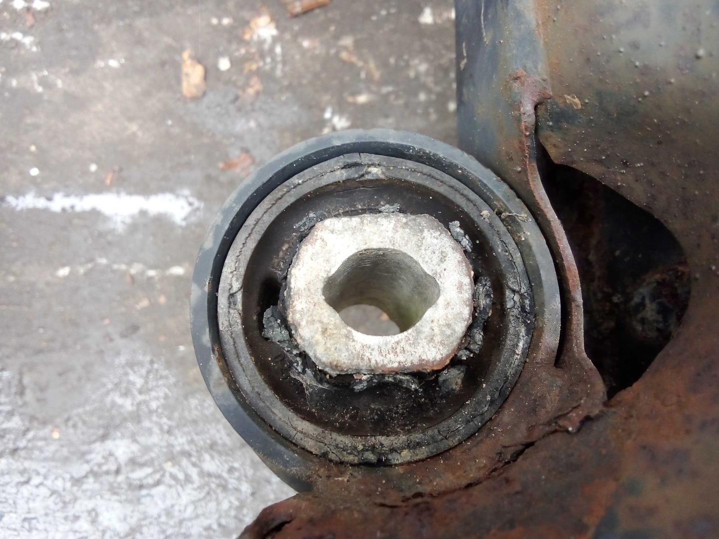 Балка задняя