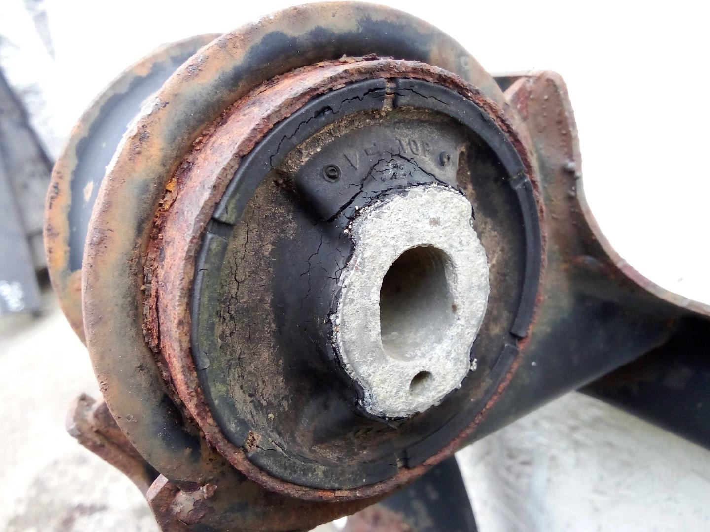 Балка задняя