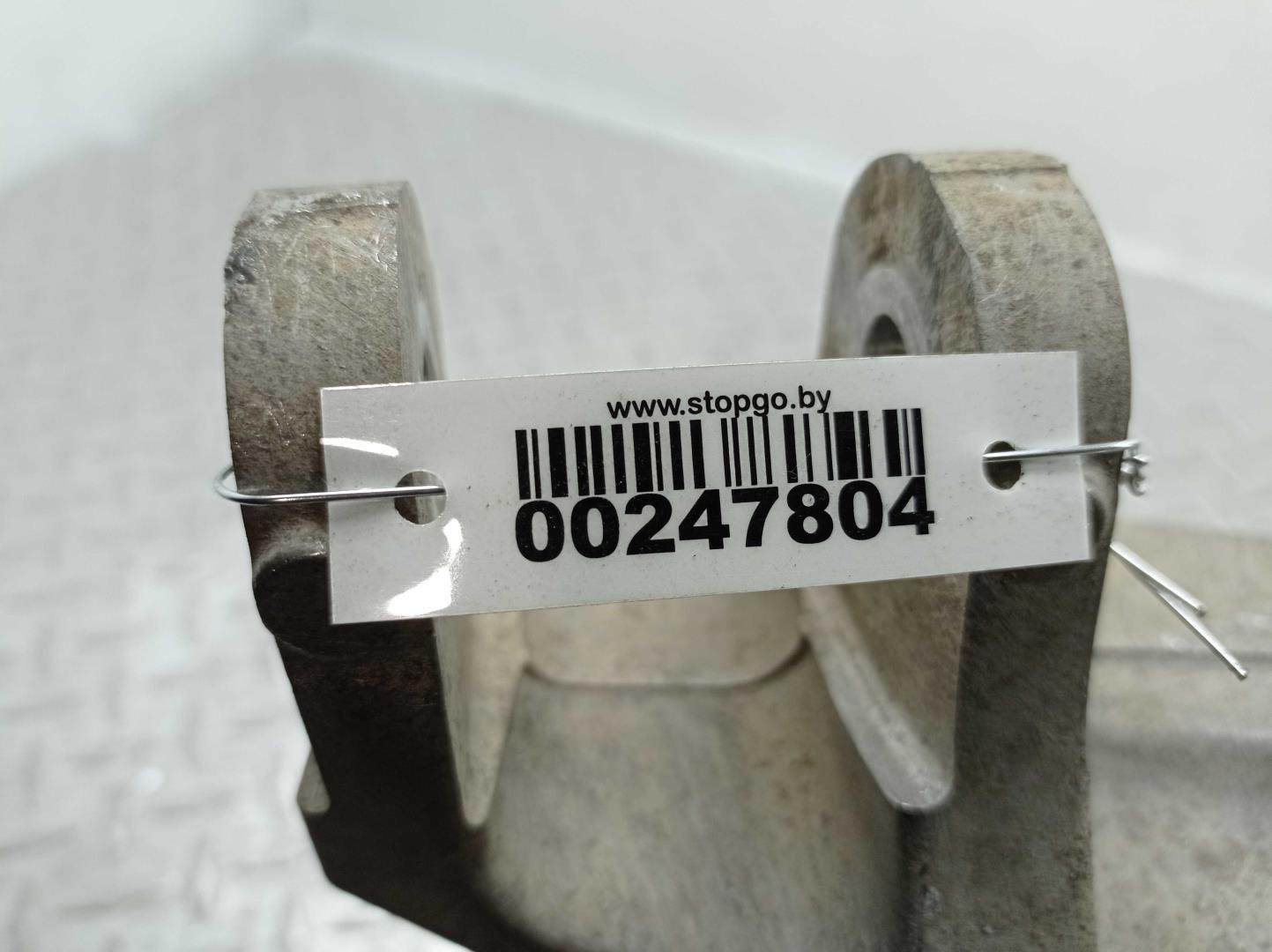 Кулак поворотный задний правый