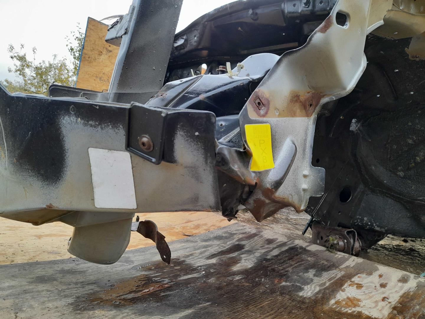 Лонжерон передний левый