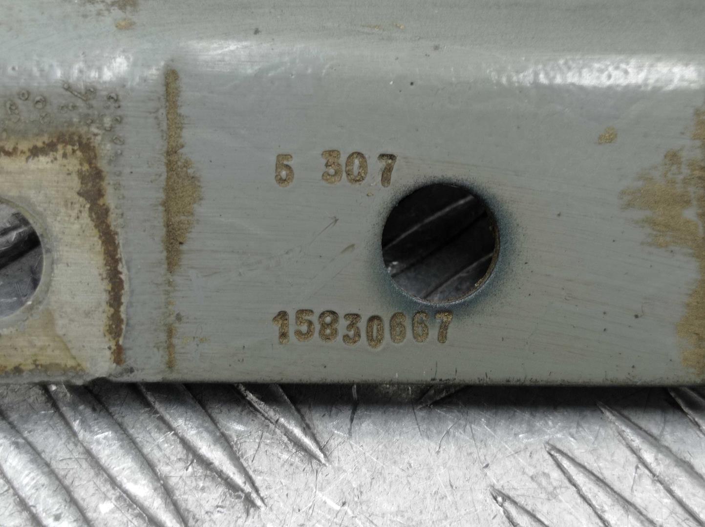 Петля капота левая