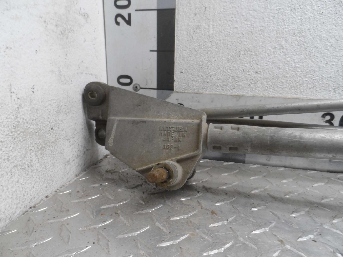 Трапеция стеклоочистителей